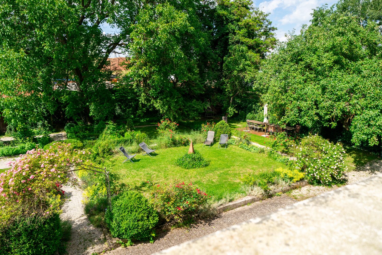 Immobilienangebot - Röfingen / Roßhaupten - Alle - Bezauberndes Anwesen mit parkähnlichem Garten auf 3234 m² Grund