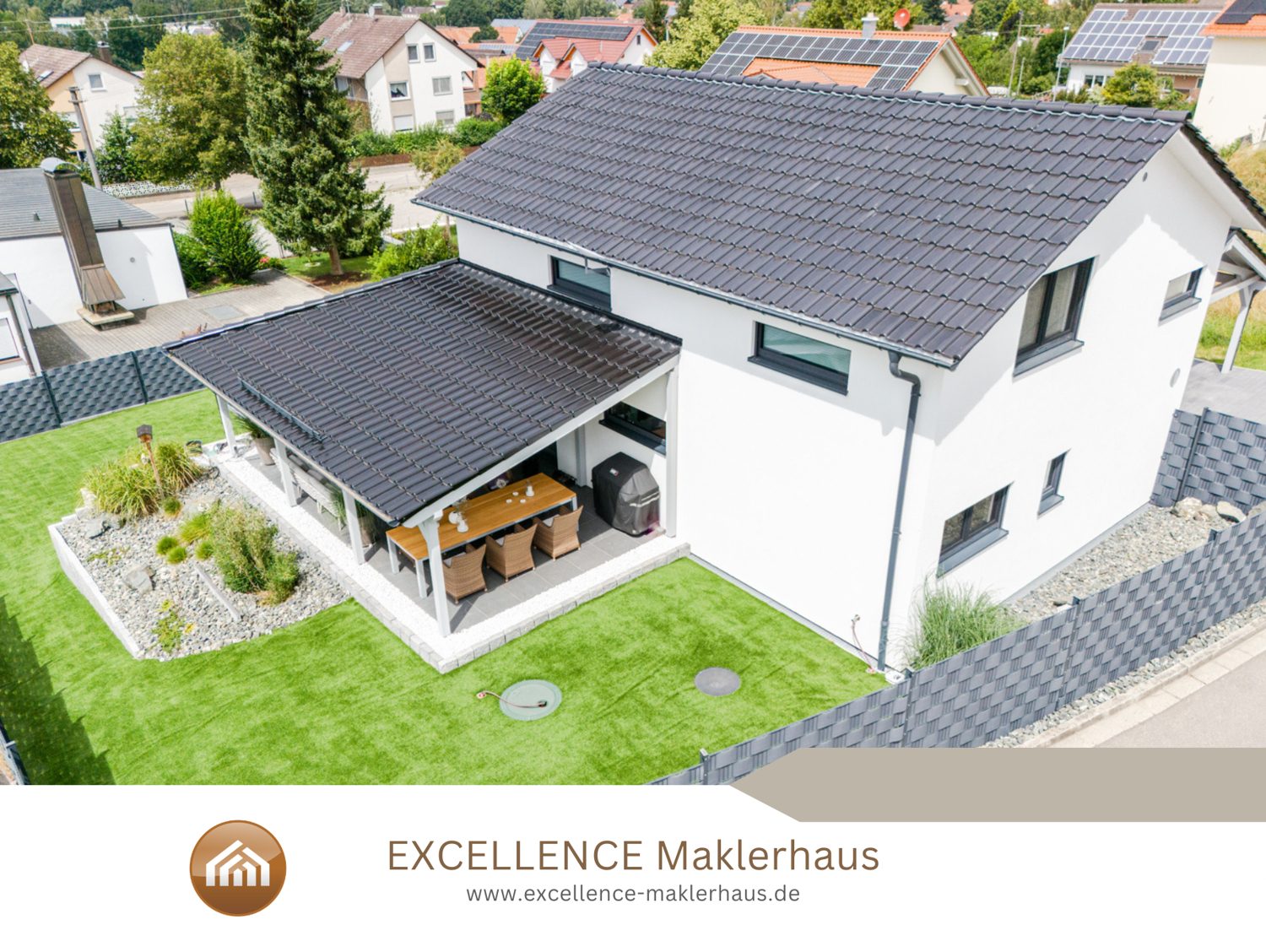 Immobilienangebot - Burtenbach - Alle - MODERNES WOHNGLÜCK – Energieeffizientes Traumhaus mit Pool