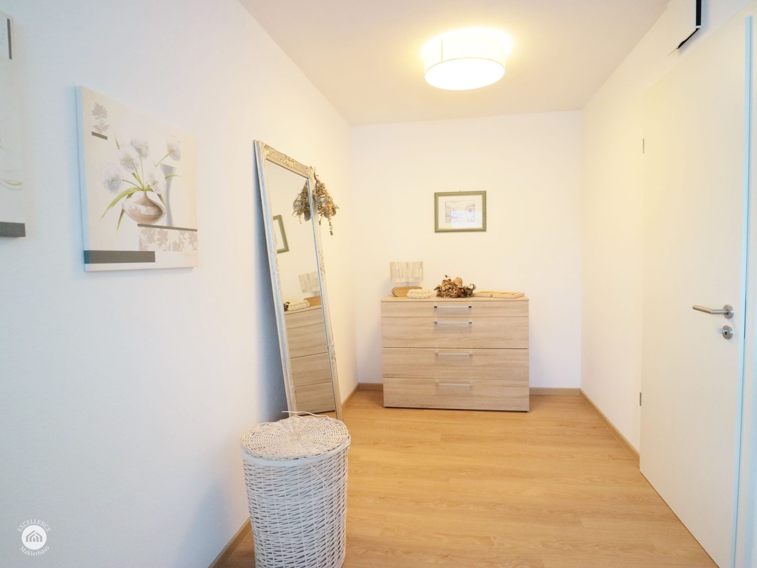 Immobilienangebot - Aitrach - Alle - Energieeffizientes Reihenendhaus mit viel Platz und TOP Infrastruktur - nahe Memmingen!