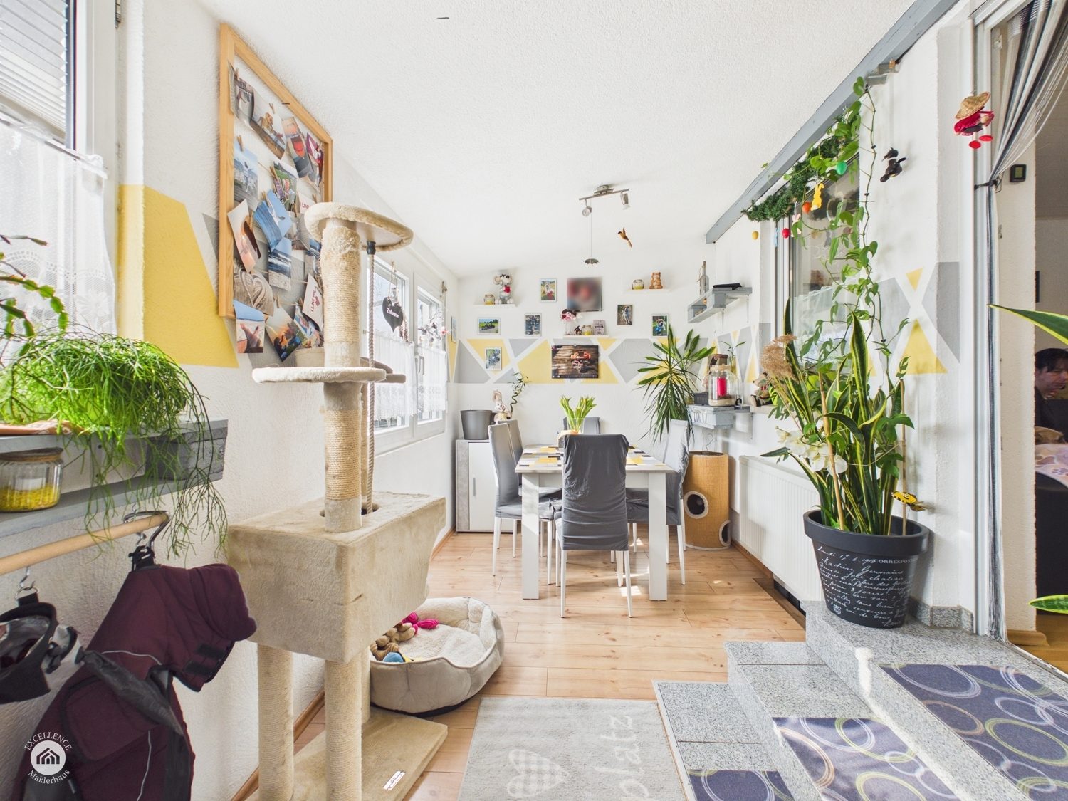 Immobilienangebot - Illertissen / Tiefenbach - Alle - KLEIN-FEIN-MEIN: Gemütliches Reiheneckhaus mit schönem Garten und Wohlfühloase!