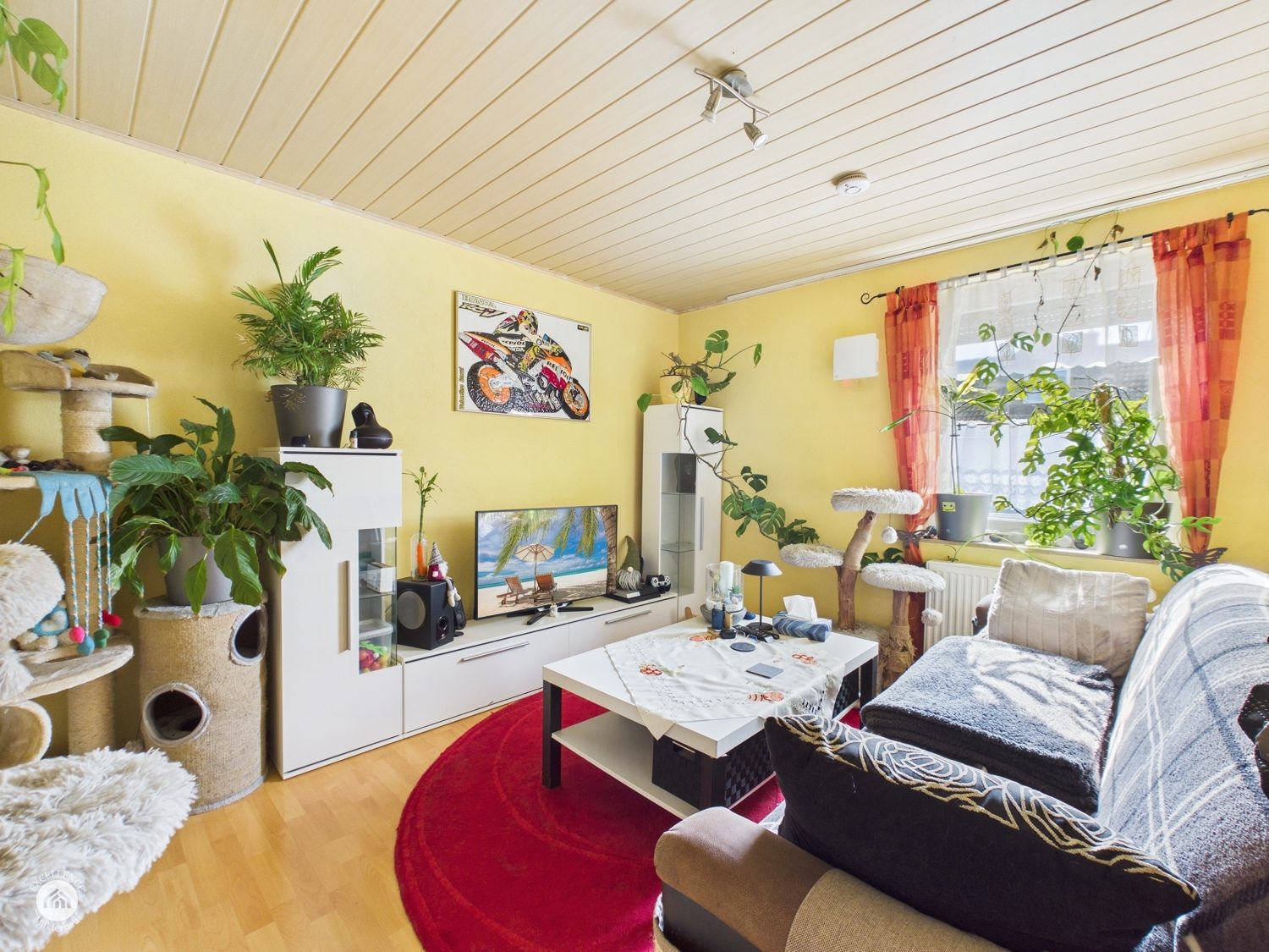 Immobilienangebot - Illertissen / Tiefenbach - Alle - KLEIN-FEIN-MEIN: Gemütliches Reiheneckhaus mit schönem Garten und Wohlfühloase!