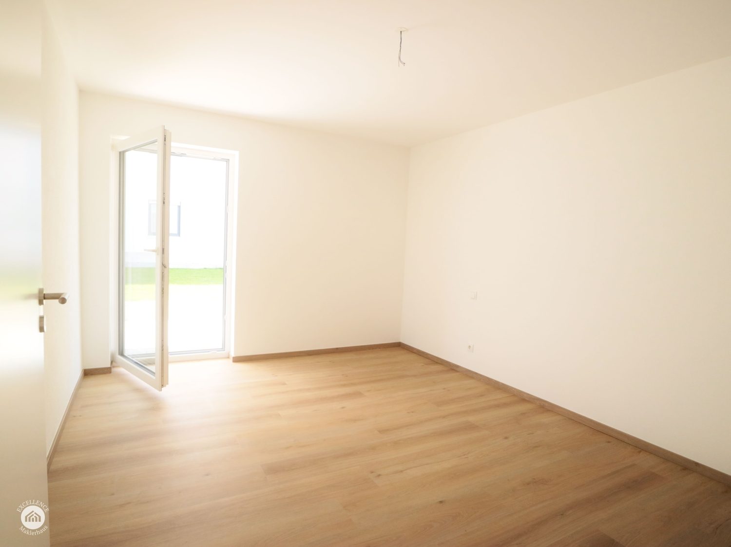 Immobilienangebot - Buxheim - Alle - Erstbezug - helle Erdgeschosswohnung in Buxheim mit 2 Terrassen und Einbauküche!