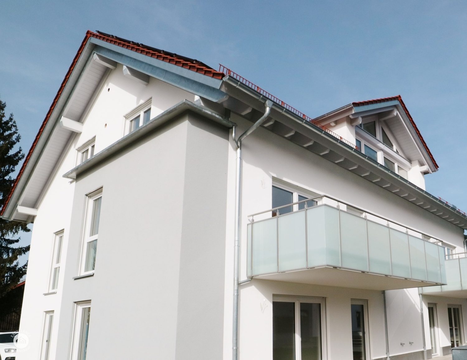 Immobilienangebot - Buxheim - Alle - Hell und NEU - freundliche 3-Zimmerwohnung in familiärer Anlage in Buxheim!
