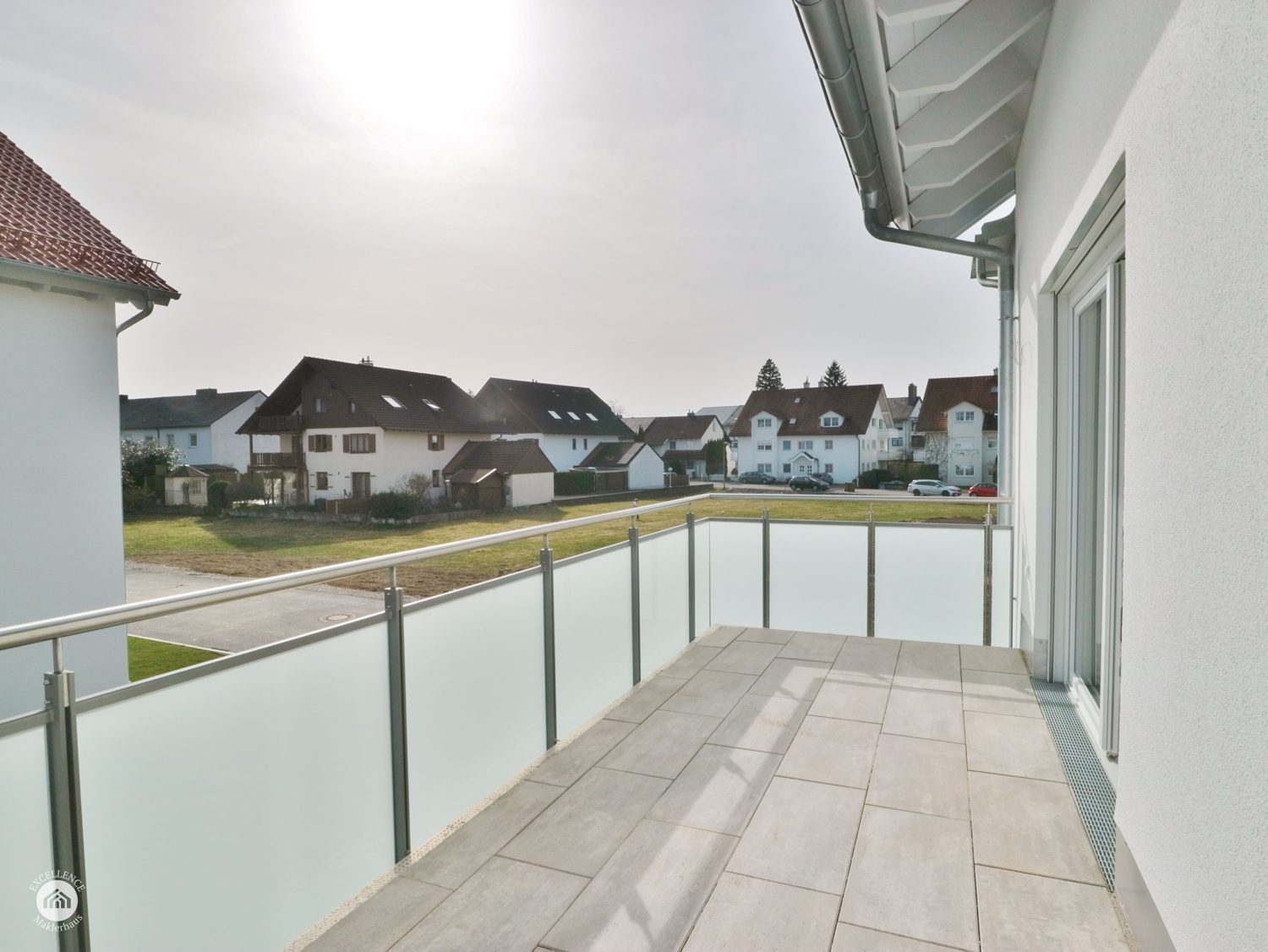 Immobilienangebot - Buxheim - Alle - Hell und NEU - freundliche 3-Zimmerwohnung in familiärer Anlage in Buxheim!