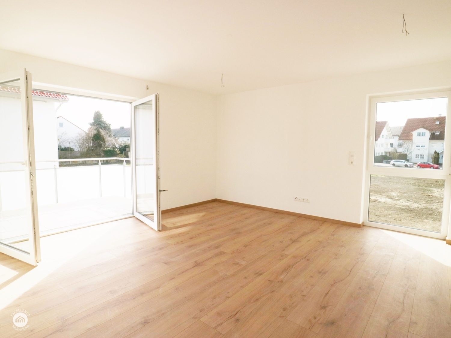 Immobilienangebot - Buxheim - Alle - Hell und NEU - freundliche 3-Zimmerwohnung in familiärer Anlage in Buxheim!