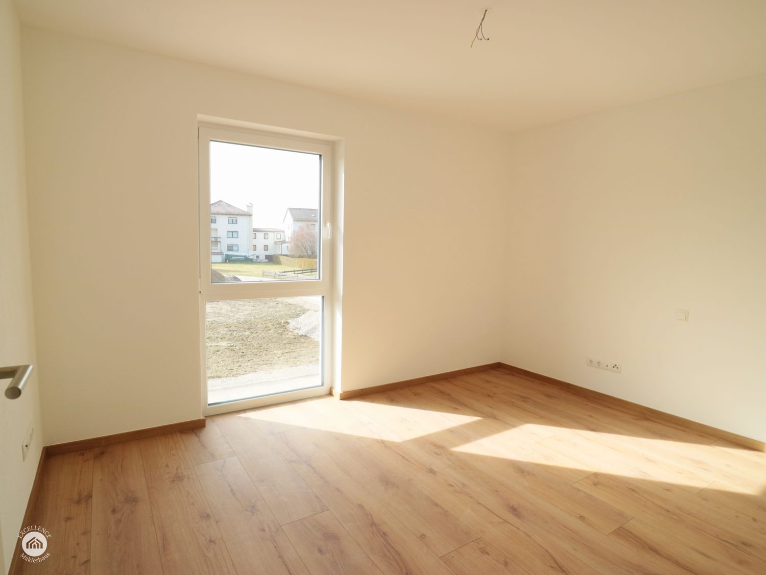 Immobilienangebot - Buxheim - Alle - Hell und NEU - freundliche 3-Zimmerwohnung in familiärer Anlage in Buxheim!