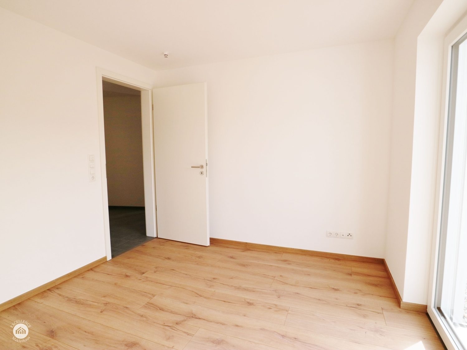 Immobilienangebot - Buxheim - Alle - Hell und NEU - freundliche 3-Zimmerwohnung in familiärer Anlage in Buxheim!