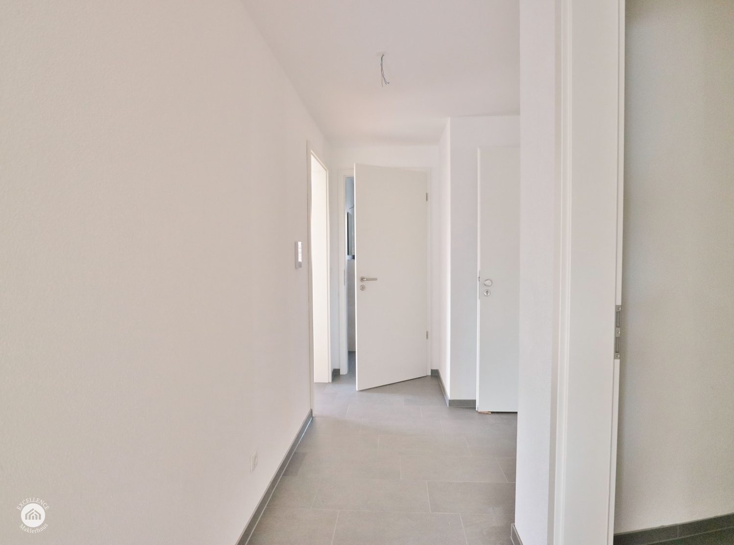 Immobilienangebot - Buxheim - Alle - Hell und NEU - freundliche 3-Zimmerwohnung in familiärer Anlage in Buxheim!