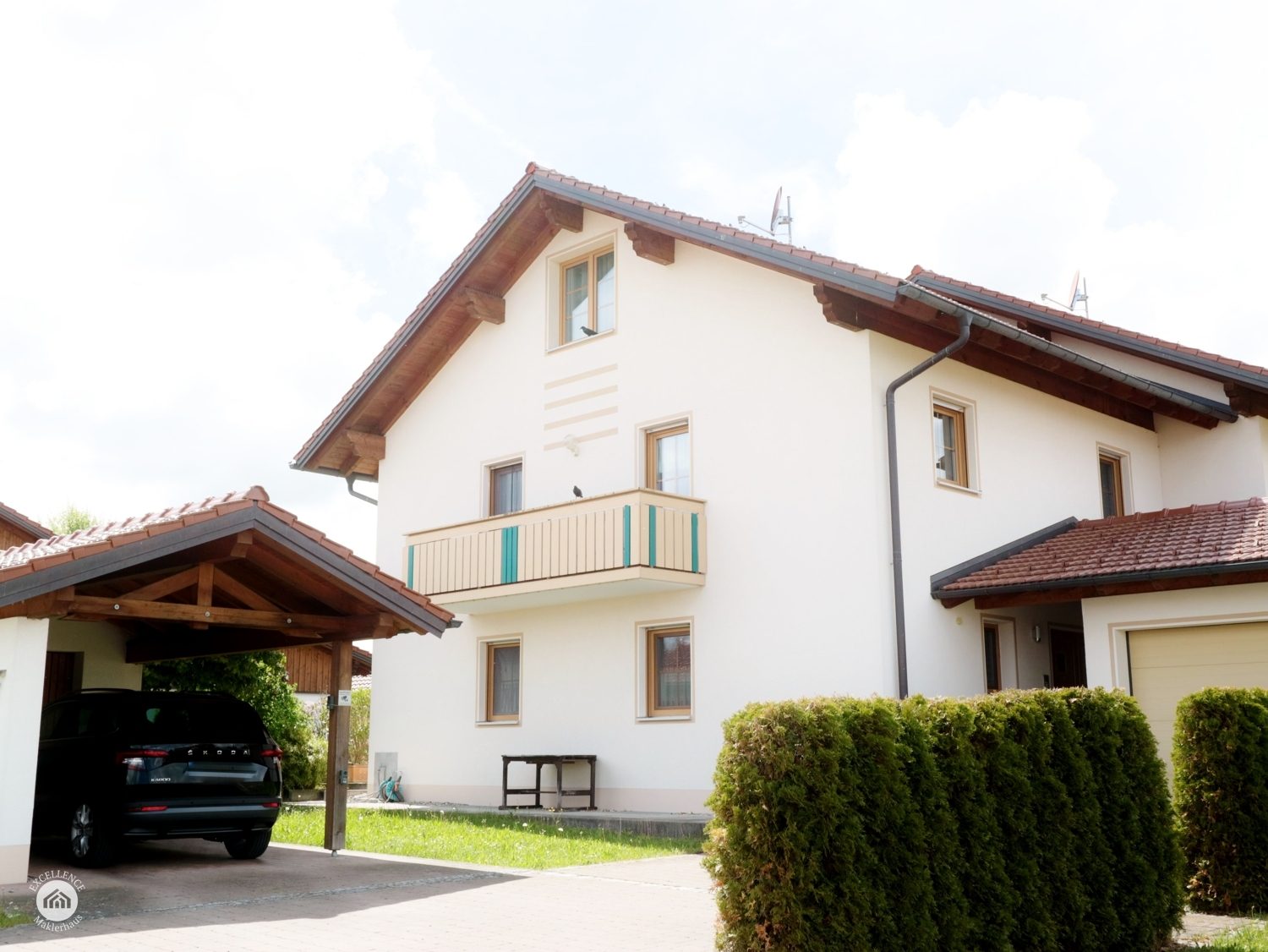 Immobilienangebot - Hattenhofen - Alle - Hochwertig, gepflegt und viel Platz - attraktive Doppelhaushälfte nahe Marktoberdorf!