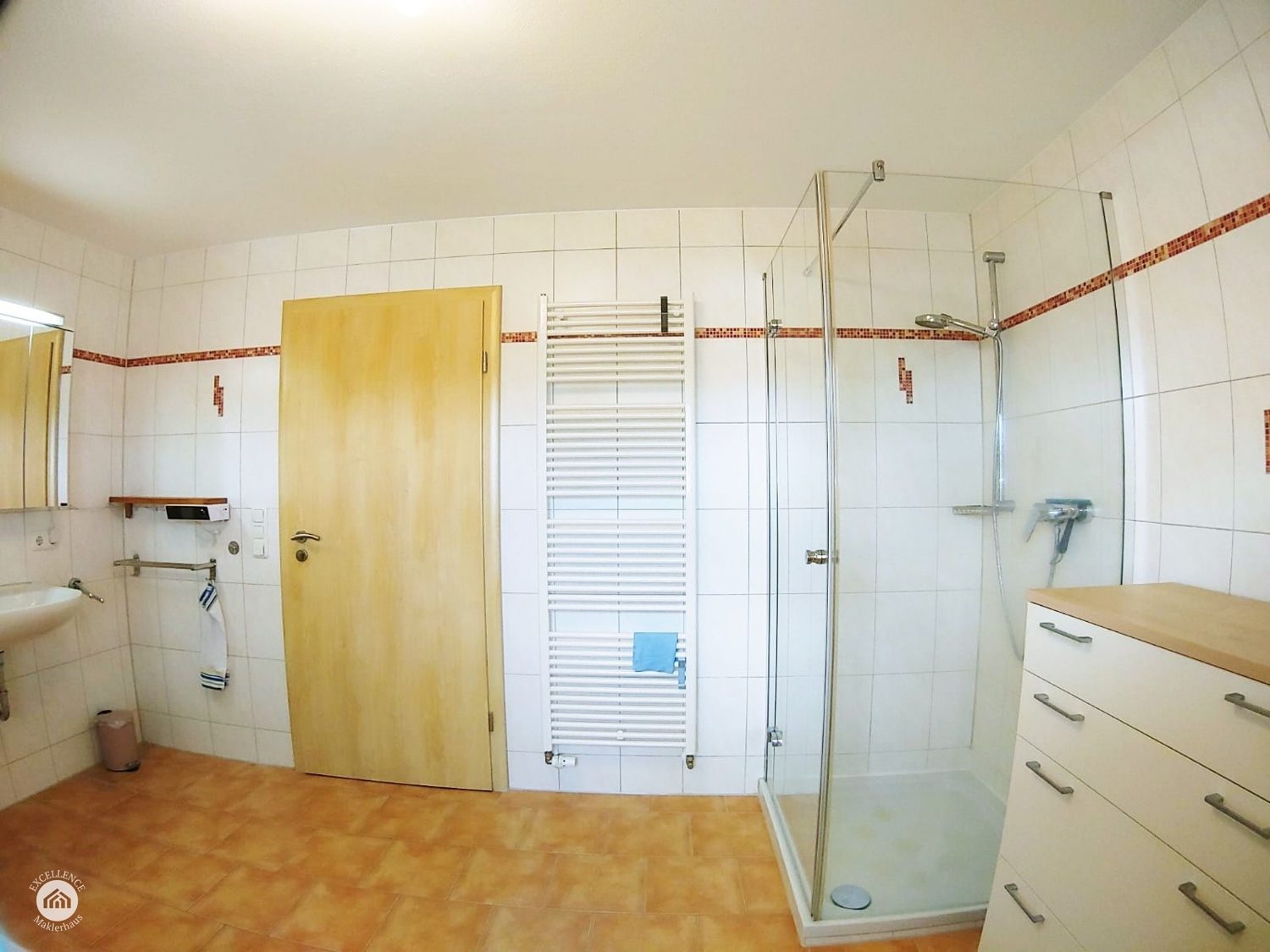 Immobilienangebot - Hattenhofen - Alle - Hochwertig, gepflegt und viel Platz - attraktive Doppelhaushälfte nahe Marktoberdorf!