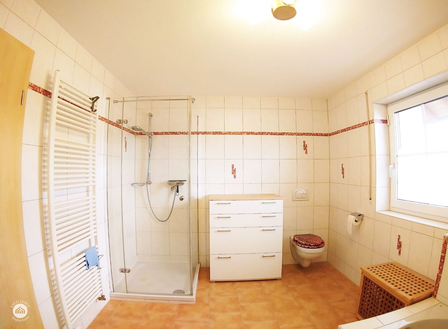 Immobilienangebot - Hattenhofen - Alle - Hochwertig, gepflegt und viel Platz - attraktive Doppelhaushälfte nahe Marktoberdorf!