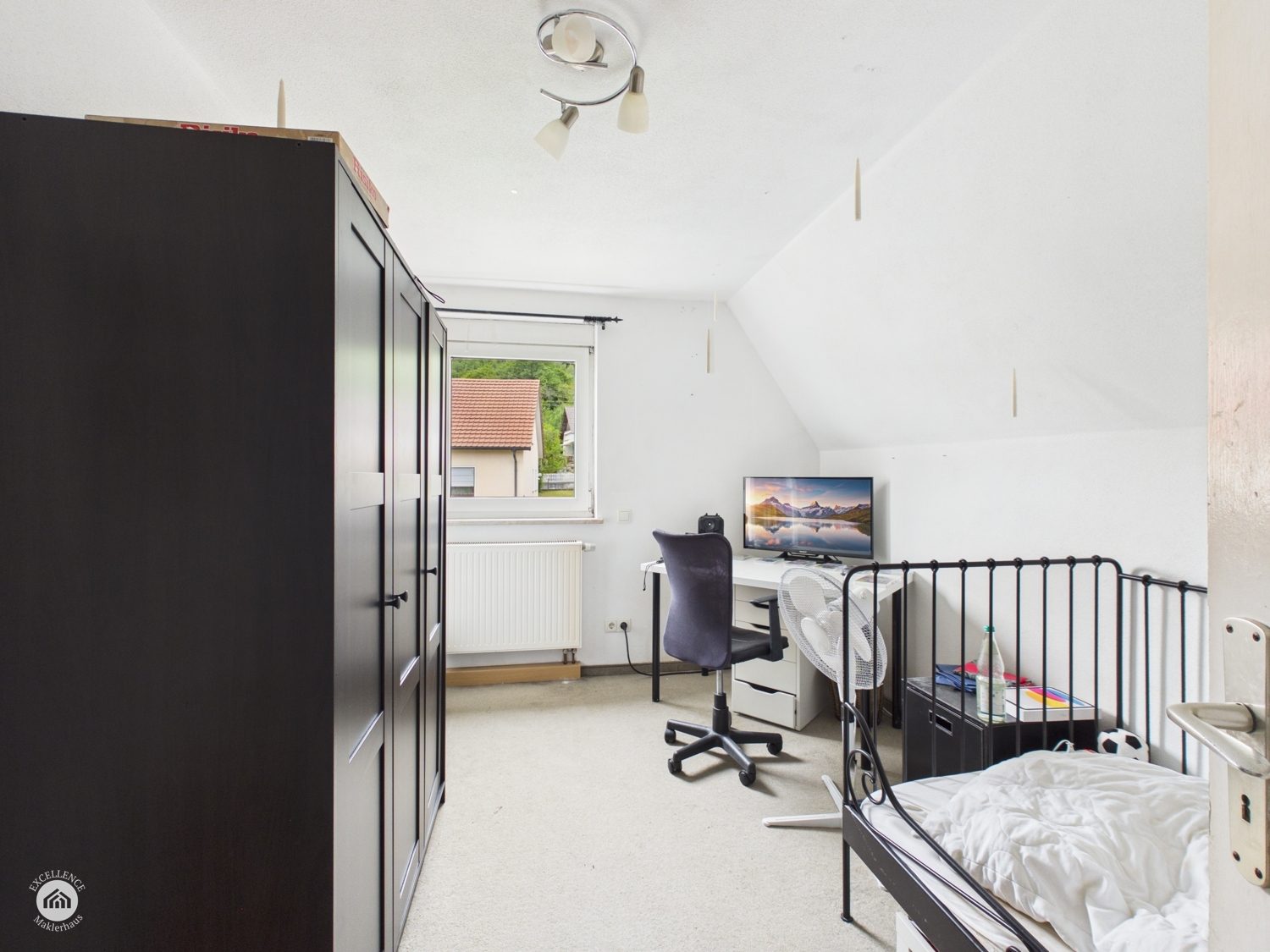 Immobilienangebot - Neuburg an der Kammel - Alle - Hier wird der Traum vom Eigenheim wahr! Einfamilienwohnhaus mit 700 m² Grundstück zum Wohlfühlen!