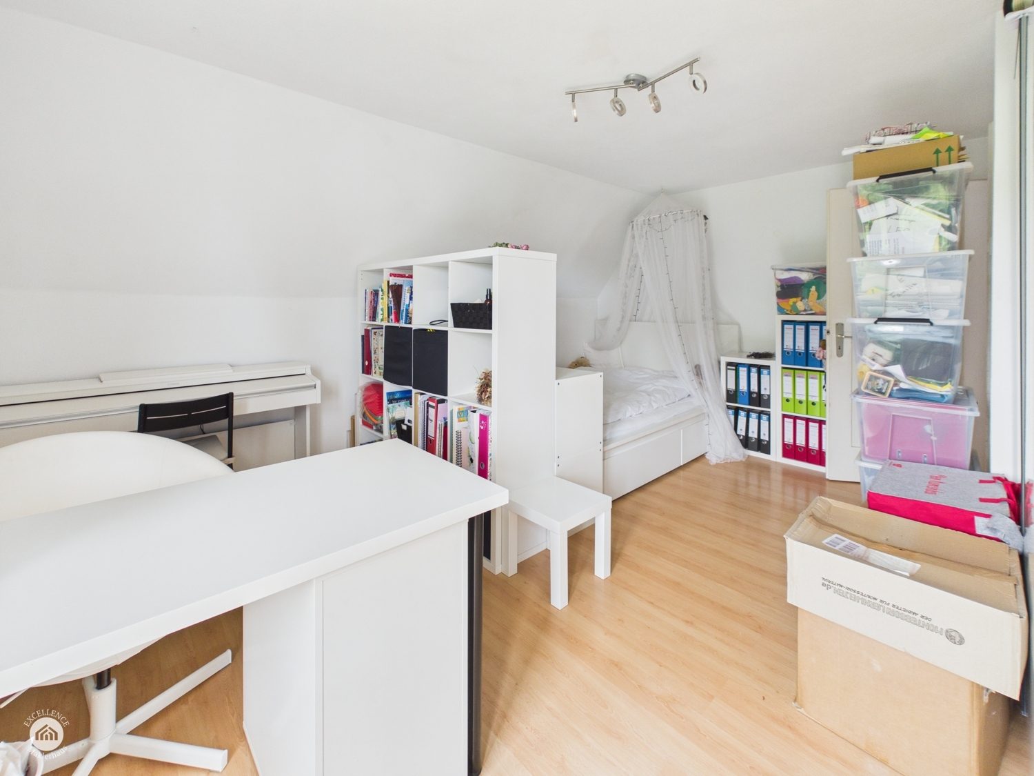 Immobilienangebot - Neuburg an der Kammel - Alle - Hier wird der Traum vom Eigenheim wahr! Einfamilienwohnhaus mit 700 m² Grundstück zum Wohlfühlen!