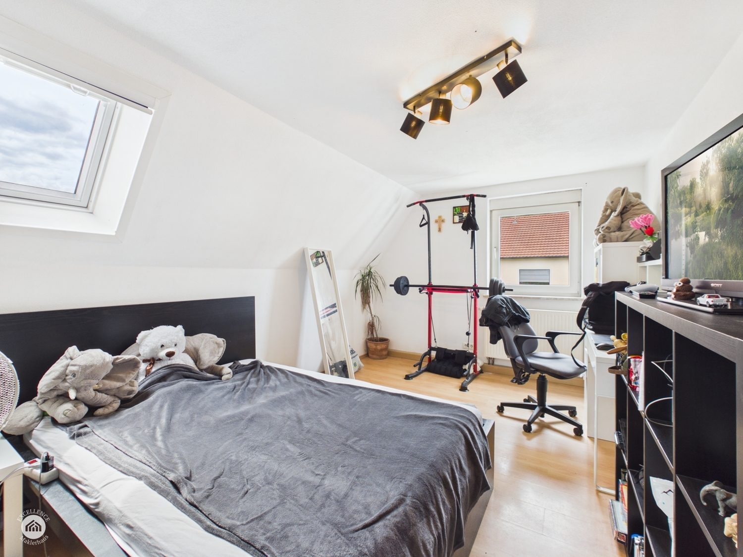 Immobilienangebot - Neuburg an der Kammel - Alle - Hier wird der Traum vom Eigenheim wahr! Einfamilienwohnhaus mit 700 m² Grundstück zum Wohlfühlen!