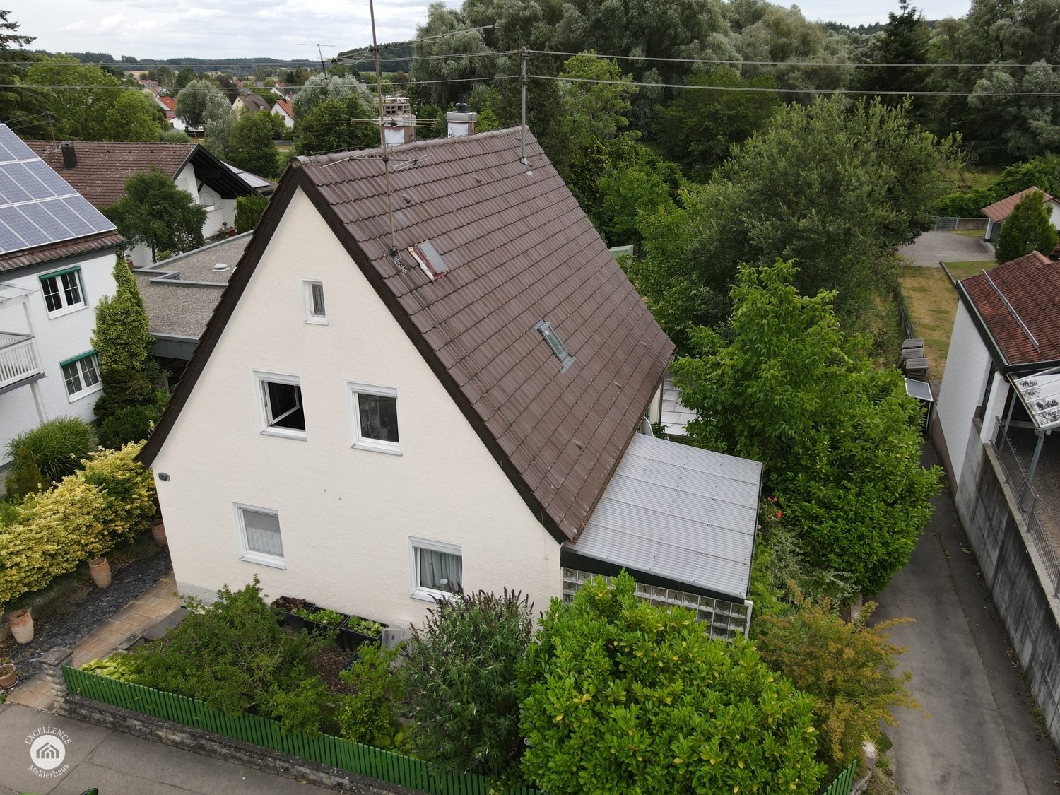 Immobilienangebot - Neuburg an der Kammel - Alle - Hier wird der Traum vom Eigenheim wahr! Einfamilienwohnhaus mit 700 m² Grundstück zum Wohlfühlen!