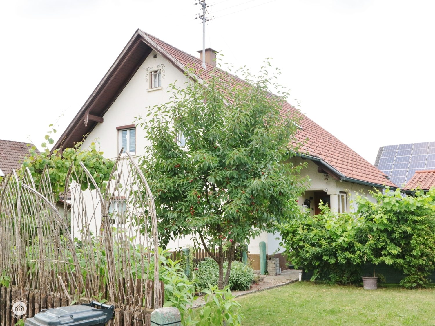 Immobilienangebot - Bad Grönenbach / Ittelsburg - Alle - Charmantes Zweifamilienhaus mit Doppelgarage in Bad Grönenbach!