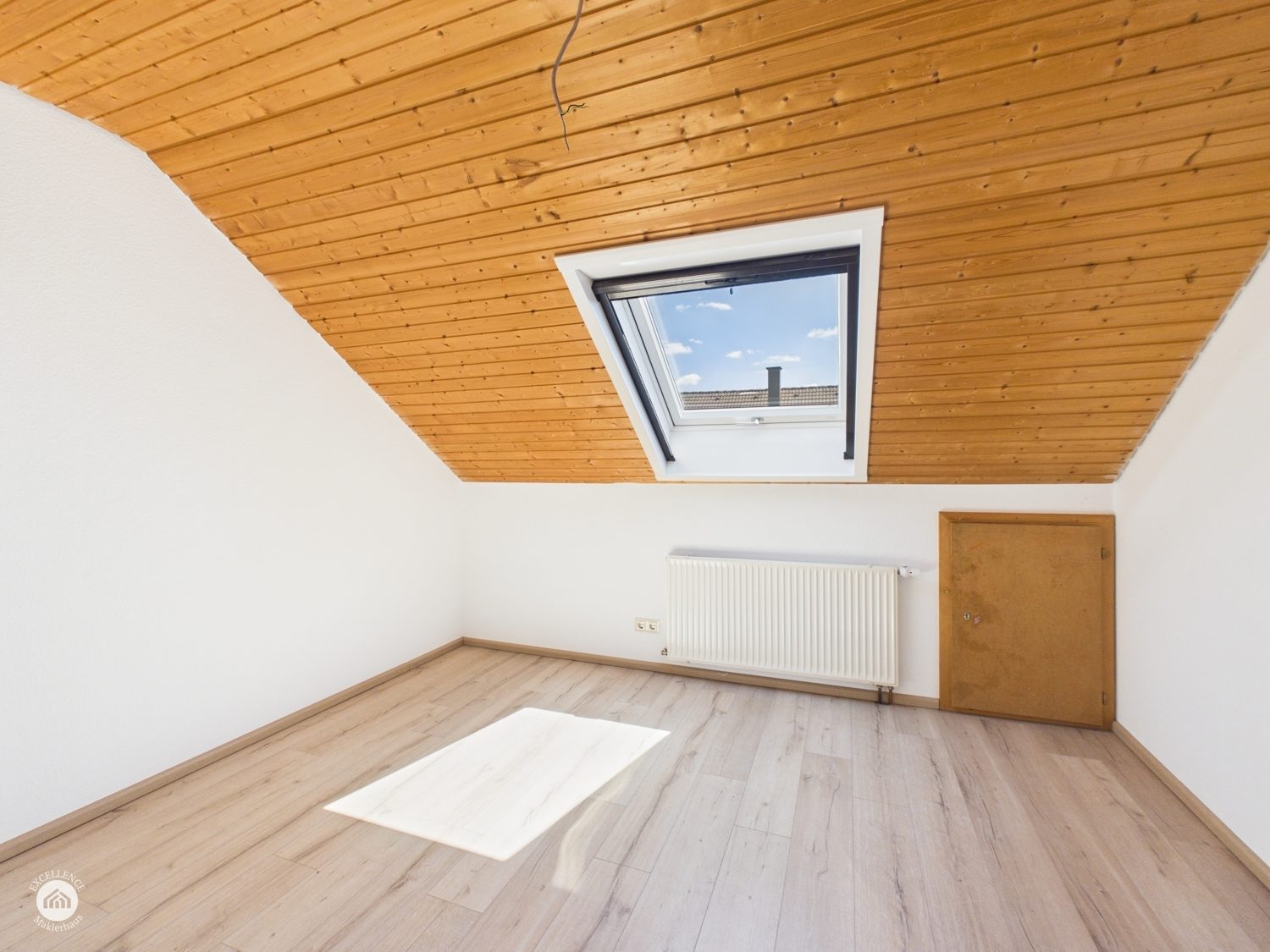 Immobilienangebot - Steinheim am Albuch / Söhnstetten - Alle - WOHNEN MIT WEITBLICK – vielseitige Immobilie für die ganze Familie