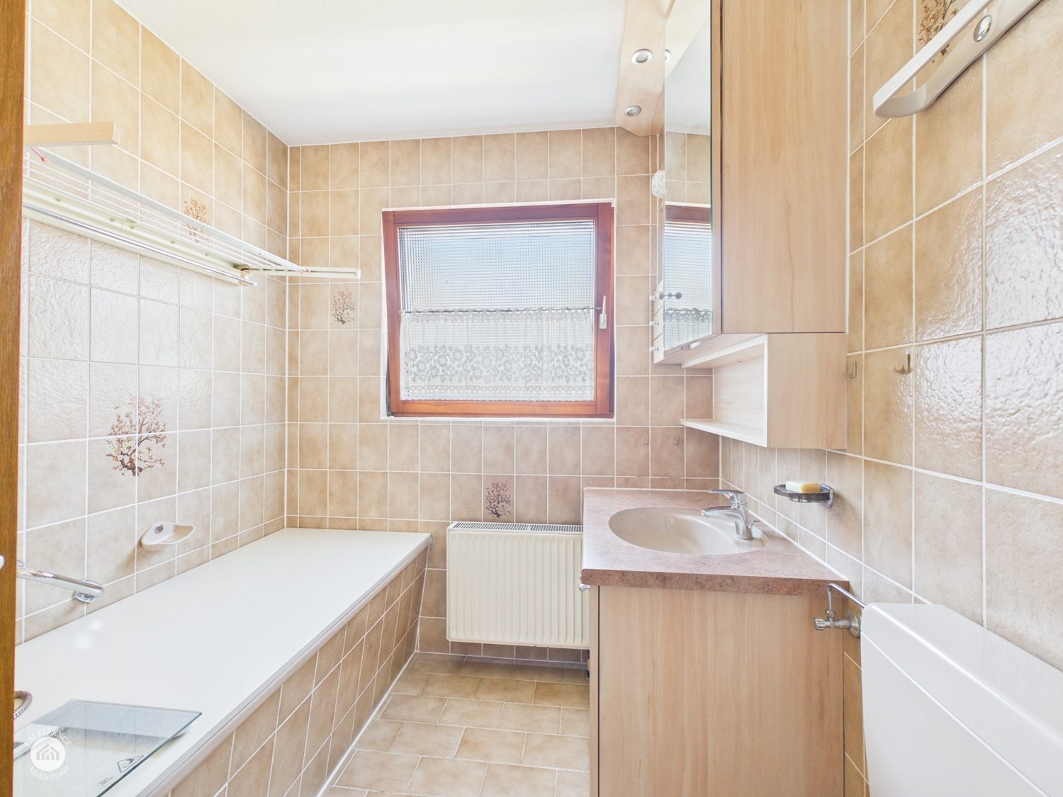 Immobilienangebot - Steinheim am Albuch / Söhnstetten - Alle - WOHNEN MIT WEITBLICK – vielseitige Immobilie für die ganze Familie