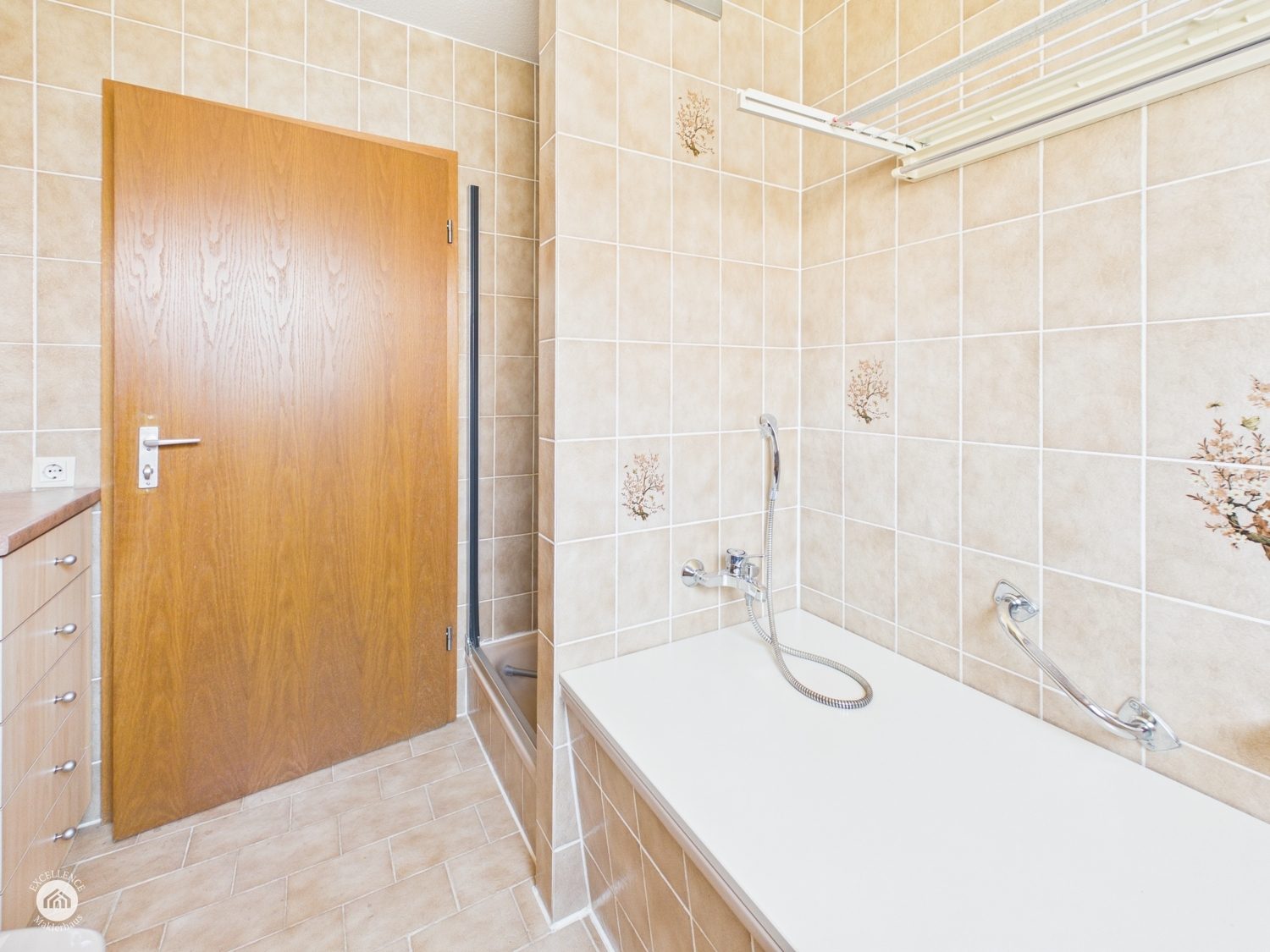 Immobilienangebot - Steinheim am Albuch / Söhnstetten - Alle - WOHNEN MIT WEITBLICK – vielseitige Immobilie für die ganze Familie