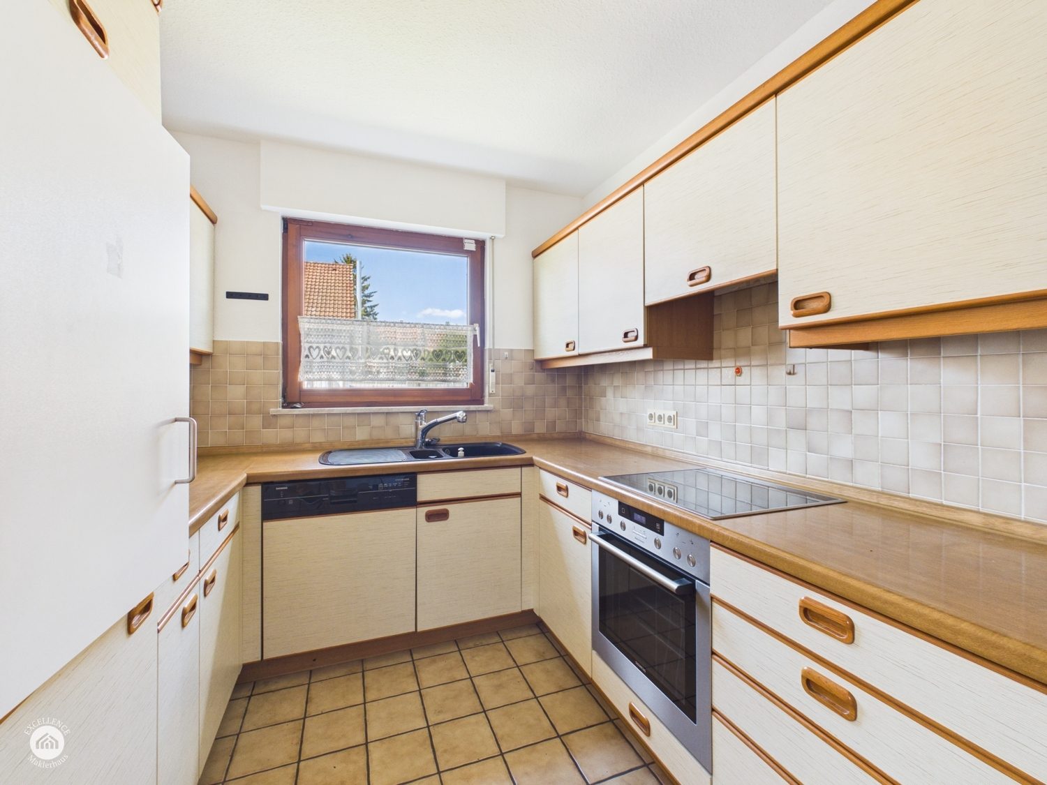 Immobilienangebot - Steinheim am Albuch / Söhnstetten - Alle - WOHNEN MIT WEITBLICK – vielseitige Immobilie für die ganze Familie