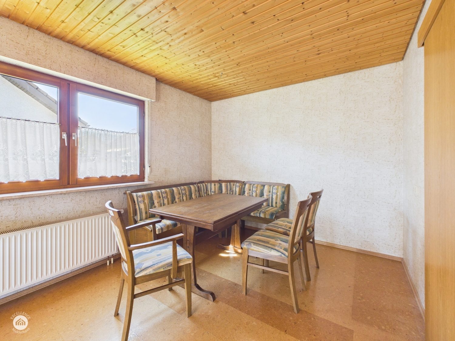 Immobilienangebot - Steinheim am Albuch / Söhnstetten - Alle - WOHNEN MIT WEITBLICK – vielseitige Immobilie für die ganze Familie