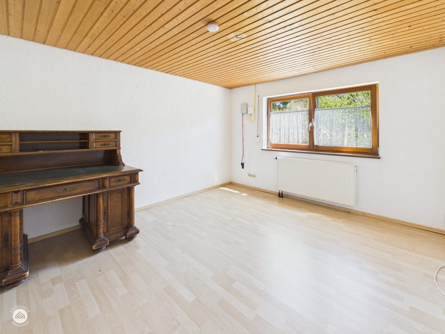 Immobilienangebot - Steinheim am Albuch / Söhnstetten - Alle - WOHNEN MIT WEITBLICK – vielseitige Immobilie für die ganze Familie