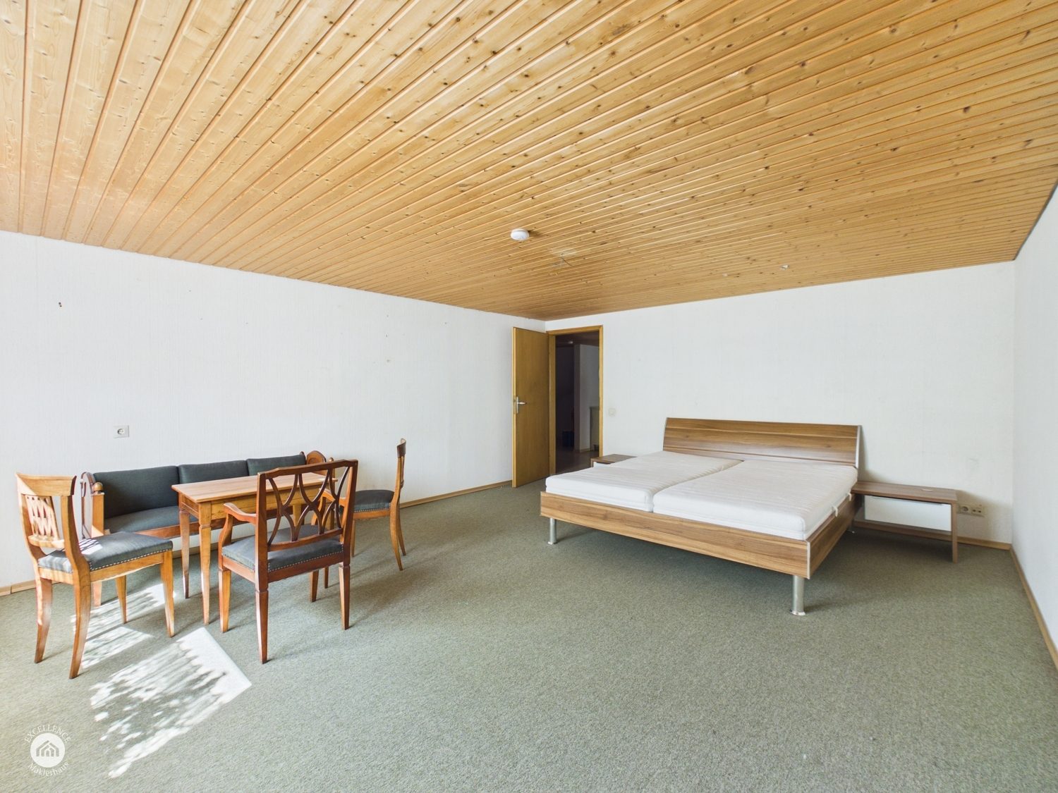 Immobilienangebot - Steinheim am Albuch / Söhnstetten - Alle - WOHNEN MIT WEITBLICK – vielseitige Immobilie für die ganze Familie