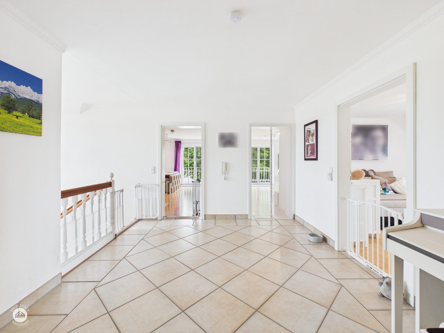 Immobilienangebot - Bibertal / Anhofen - Alle - Wohnen, wo andere Urlaub machen – Traumhaus mit Pool & Teich