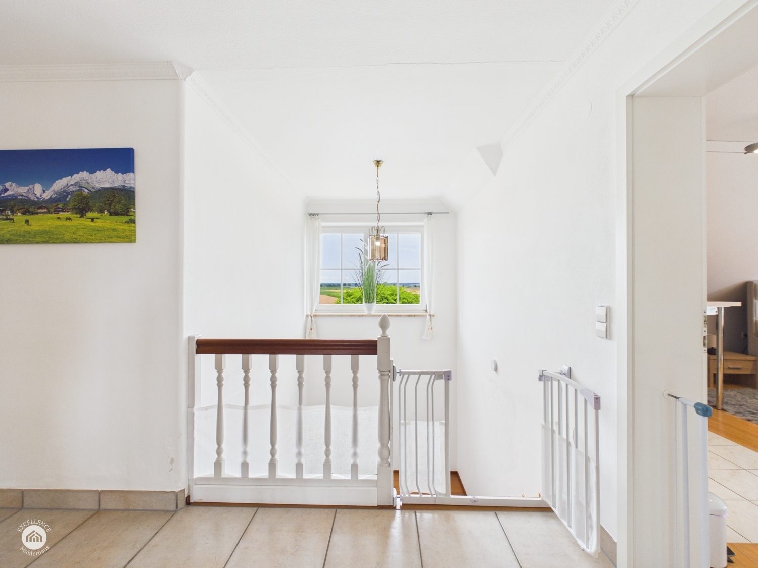Immobilienangebot - Bibertal / Anhofen - Alle - Wohnen, wo andere Urlaub machen – Traumhaus mit Pool & Teich