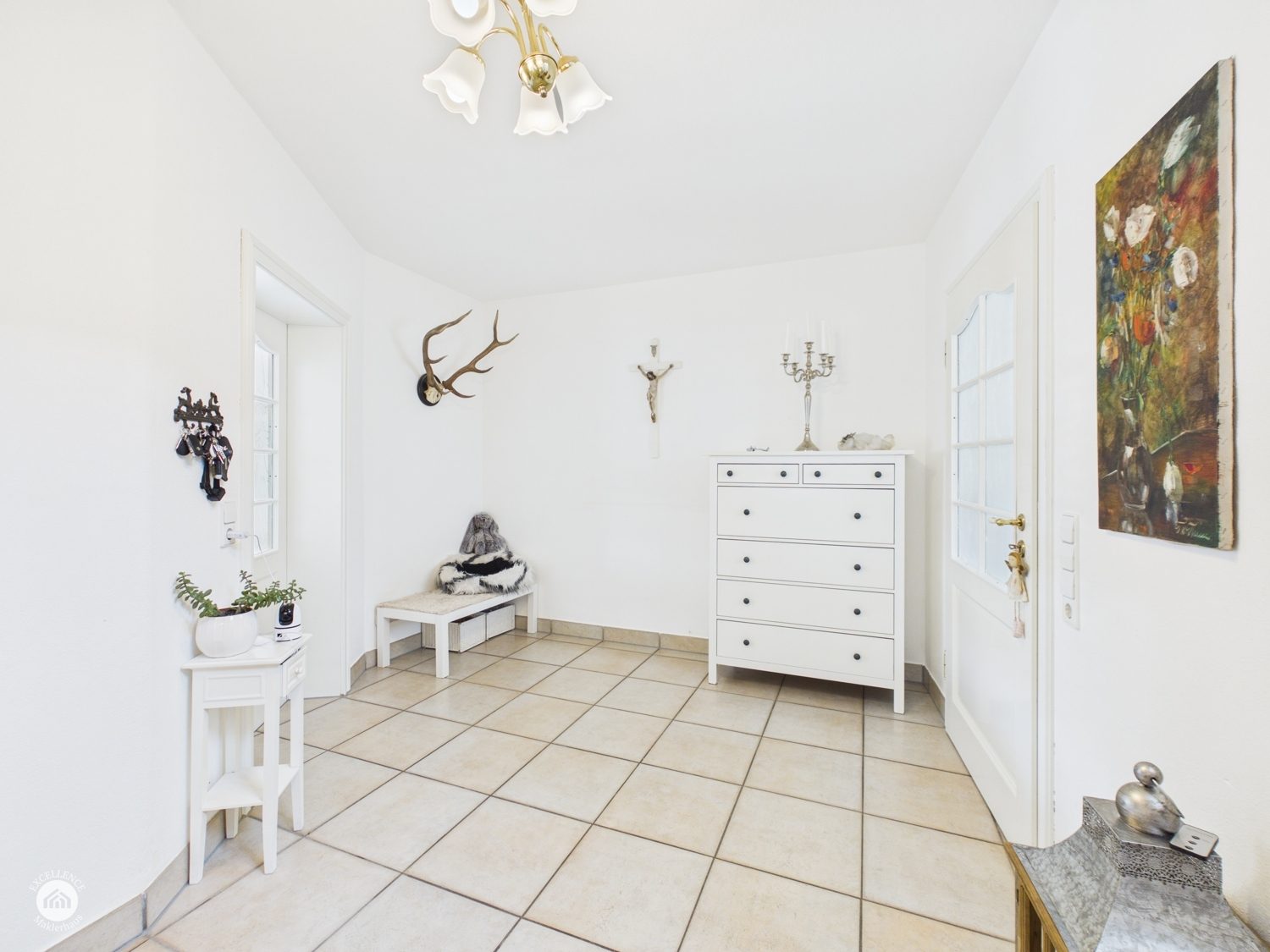 Immobilienangebot - Bibertal / Anhofen - Alle - Wohnen, wo andere Urlaub machen – Traumhaus mit Pool & Teich