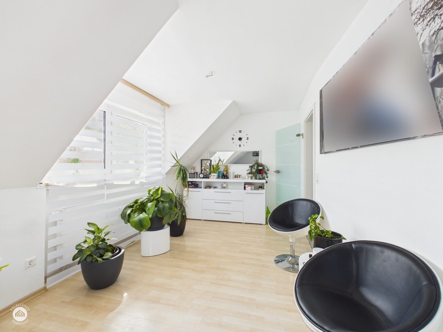Immobilienangebot - Leipheim - Alle - Ein Zuhause mit Zukunft – Zweifamilienhaus mit vielen Möglichkeiten