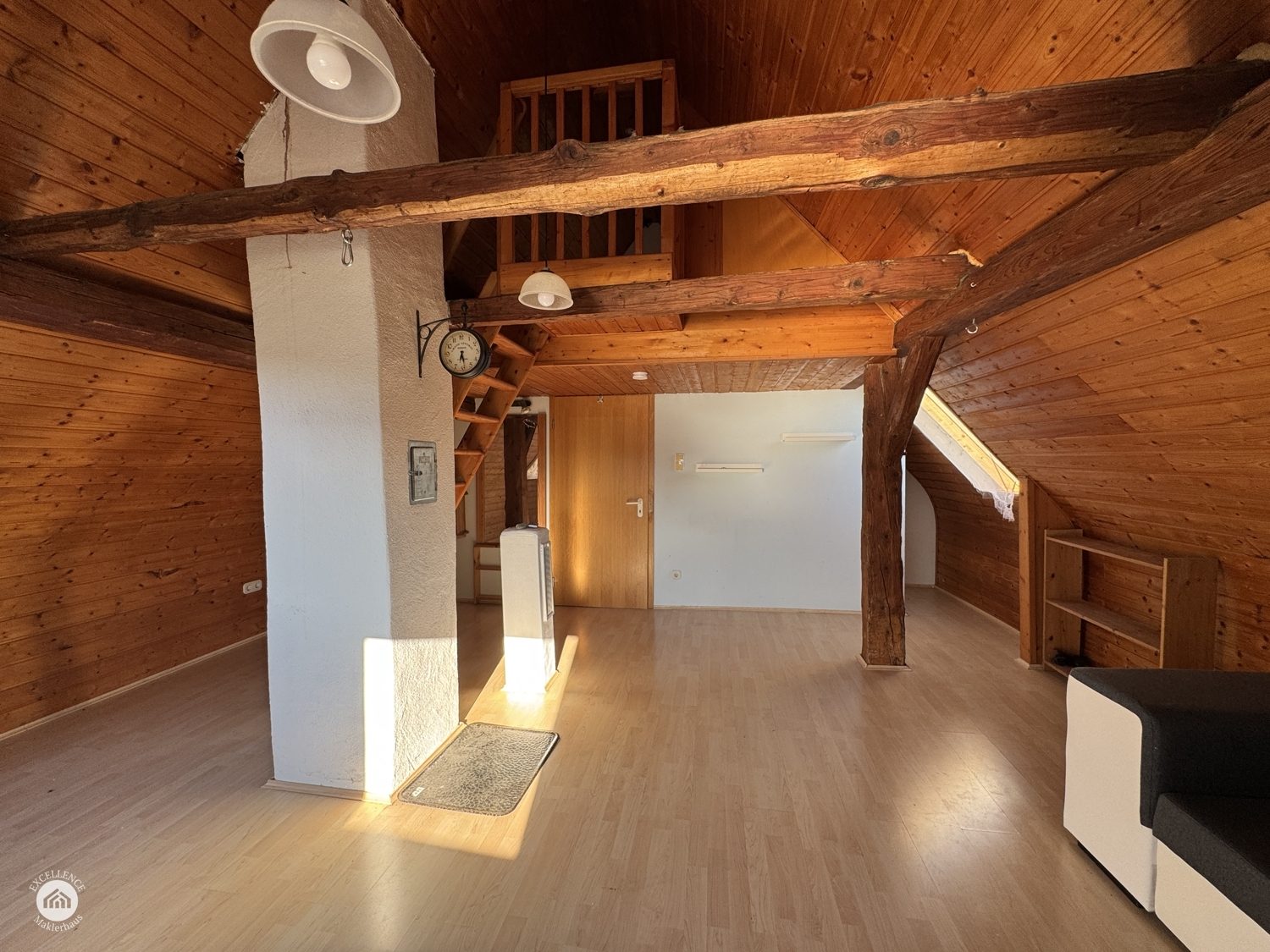 Immobilienangebot - Münsterhausen - Alle - HISTORISCHES EINFAMILIENHAUS mit großem Garten und Scheune -*Käuferprovisionsfrei*