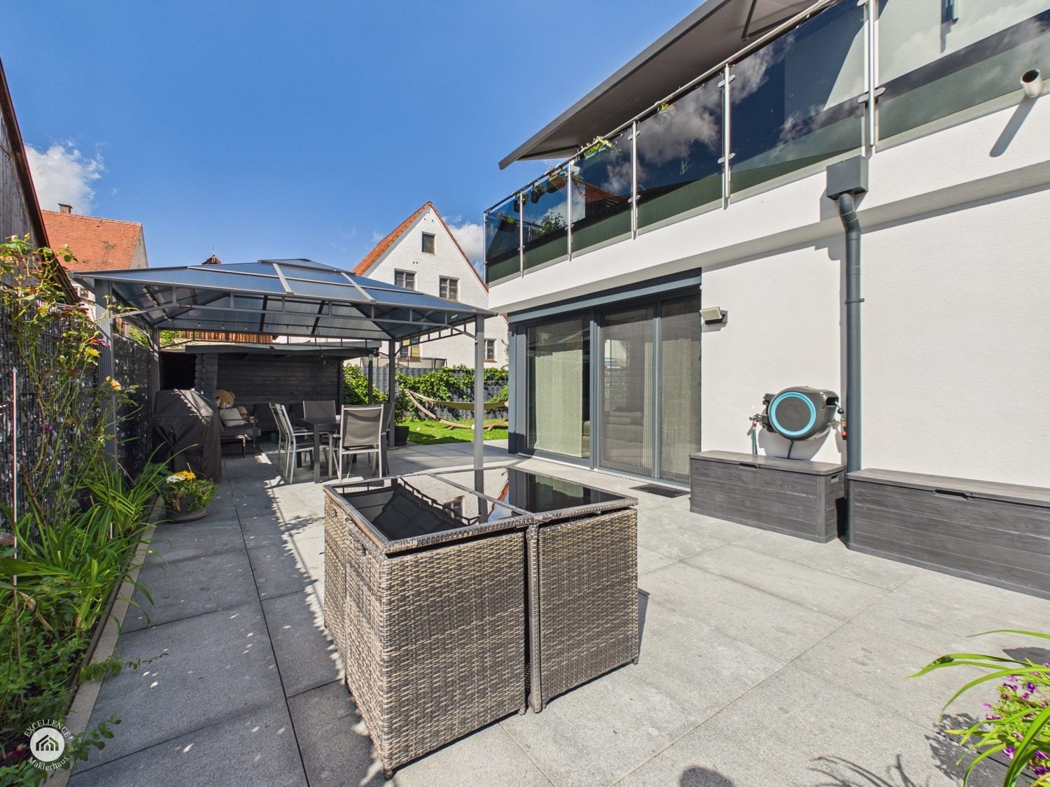 Immobilienangebot - Offingen - Alle - EXCLUSIVE Erdgeschosswohnung - mit großer Terrasse und eigenem Garten