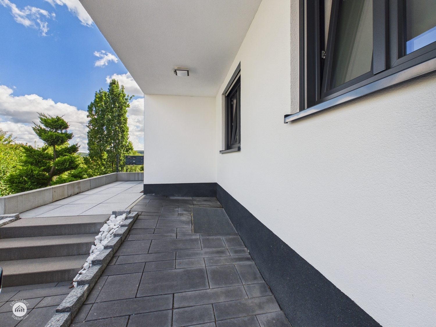 Immobilienangebot - Offingen - Alle - EXCLUSIVE Erdgeschosswohnung - mit großer Terrasse und eigenem Garten