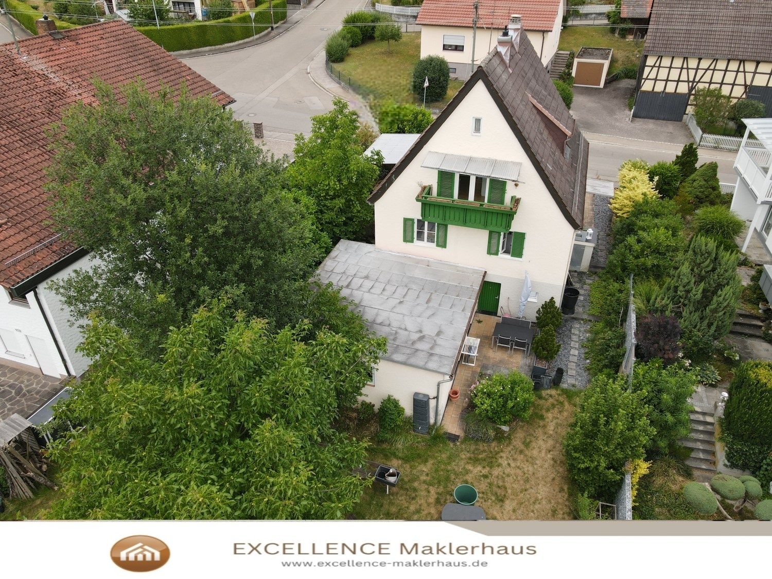 Immobilienangebot - Neuburg an der Kammel - Alle - Ankommen, einziehen, wohlfühlen! Einfamilienhaus für die große Familie!