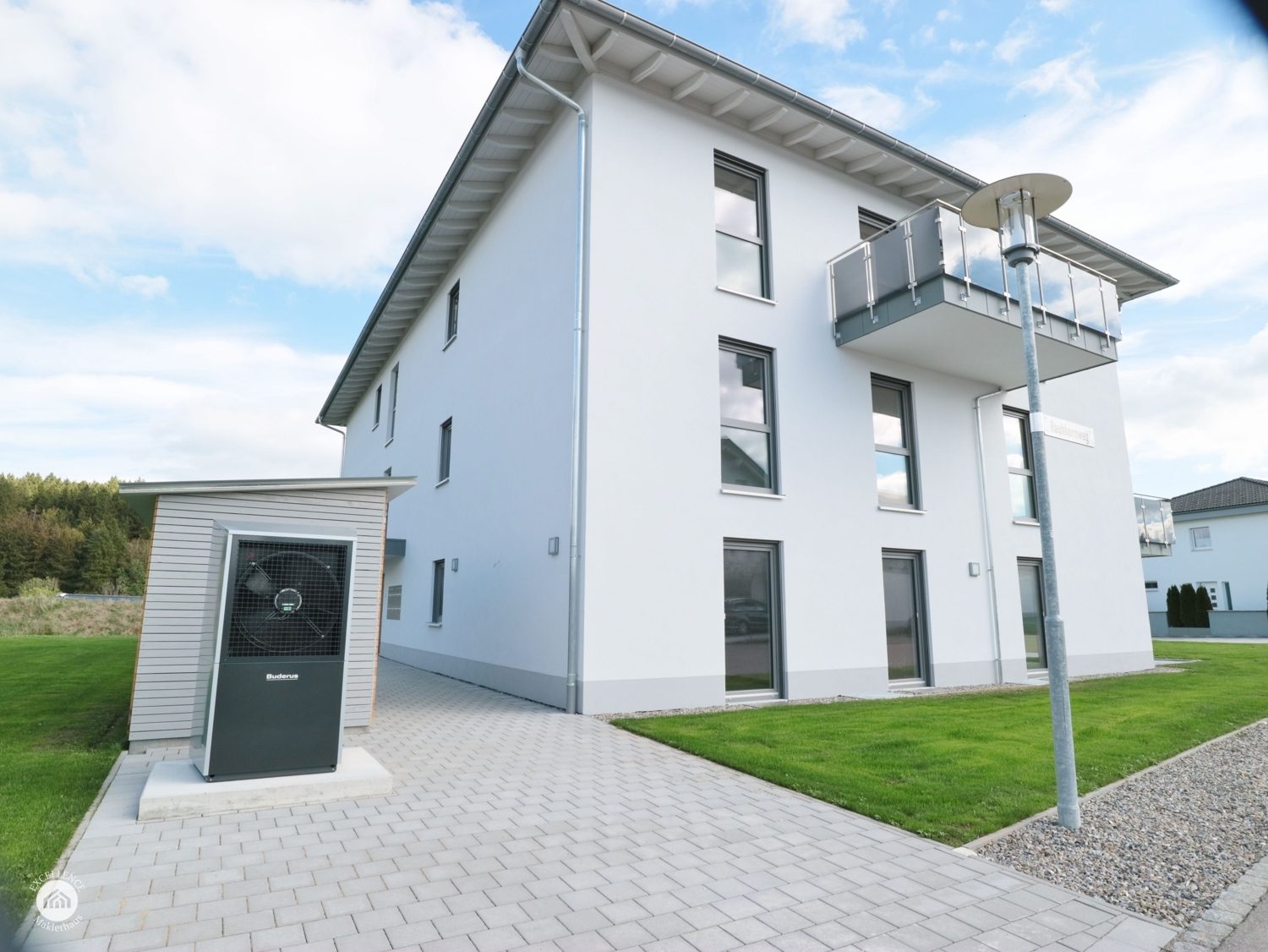 Immobilienangebot - Lautrach - Alle - Erstbezug - moderne 3-Zimmer-Wohnung mit großem Südbalkon im schönen Illerwinkel!