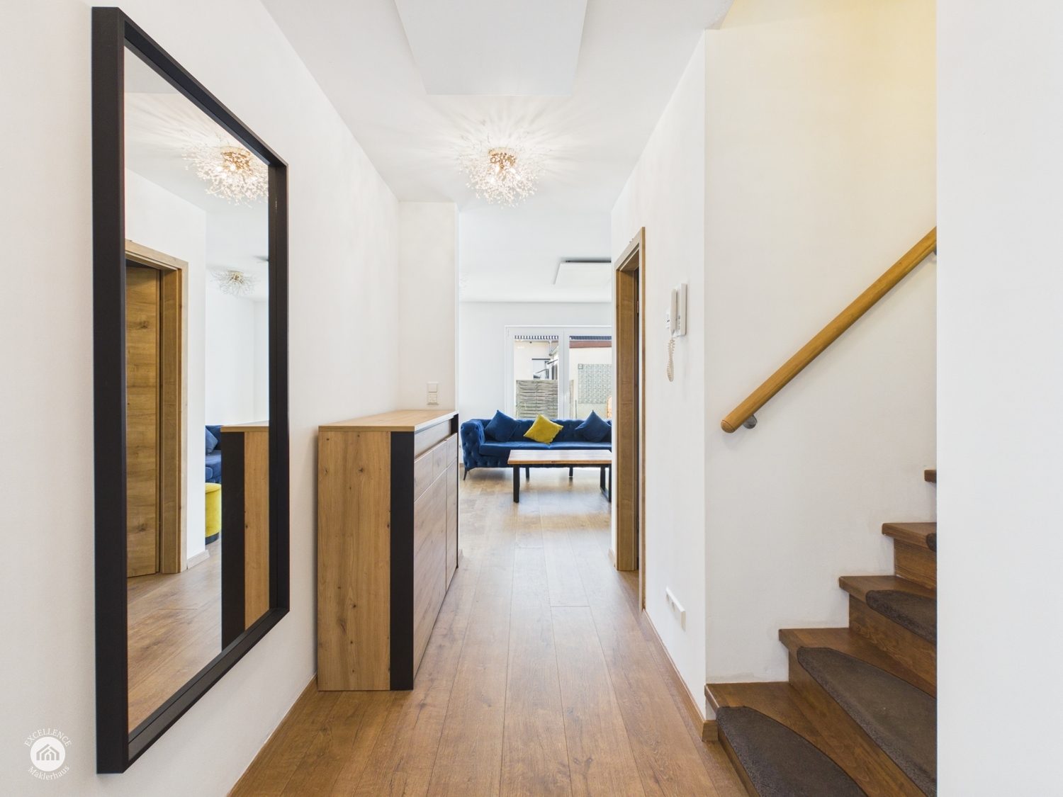 Immobilienangebot - Leipheim - Alle - Modernes Zuhause mit Garten – 5 Zimmer, energieeffizient und viel Platz zum Leben