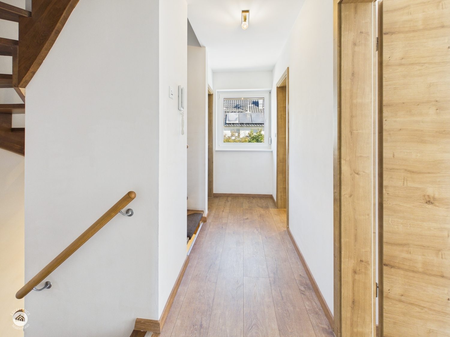 Immobilienangebot - Leipheim - Alle - Modernes Zuhause mit Garten – 5 Zimmer, energieeffizient und viel Platz zum Leben