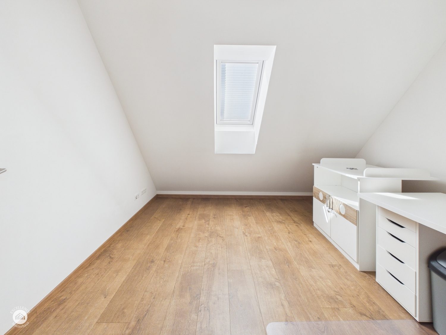 Immobilienangebot - Leipheim - Alle - Modernes Zuhause mit Garten – 5 Zimmer, energieeffizient und viel Platz zum Leben