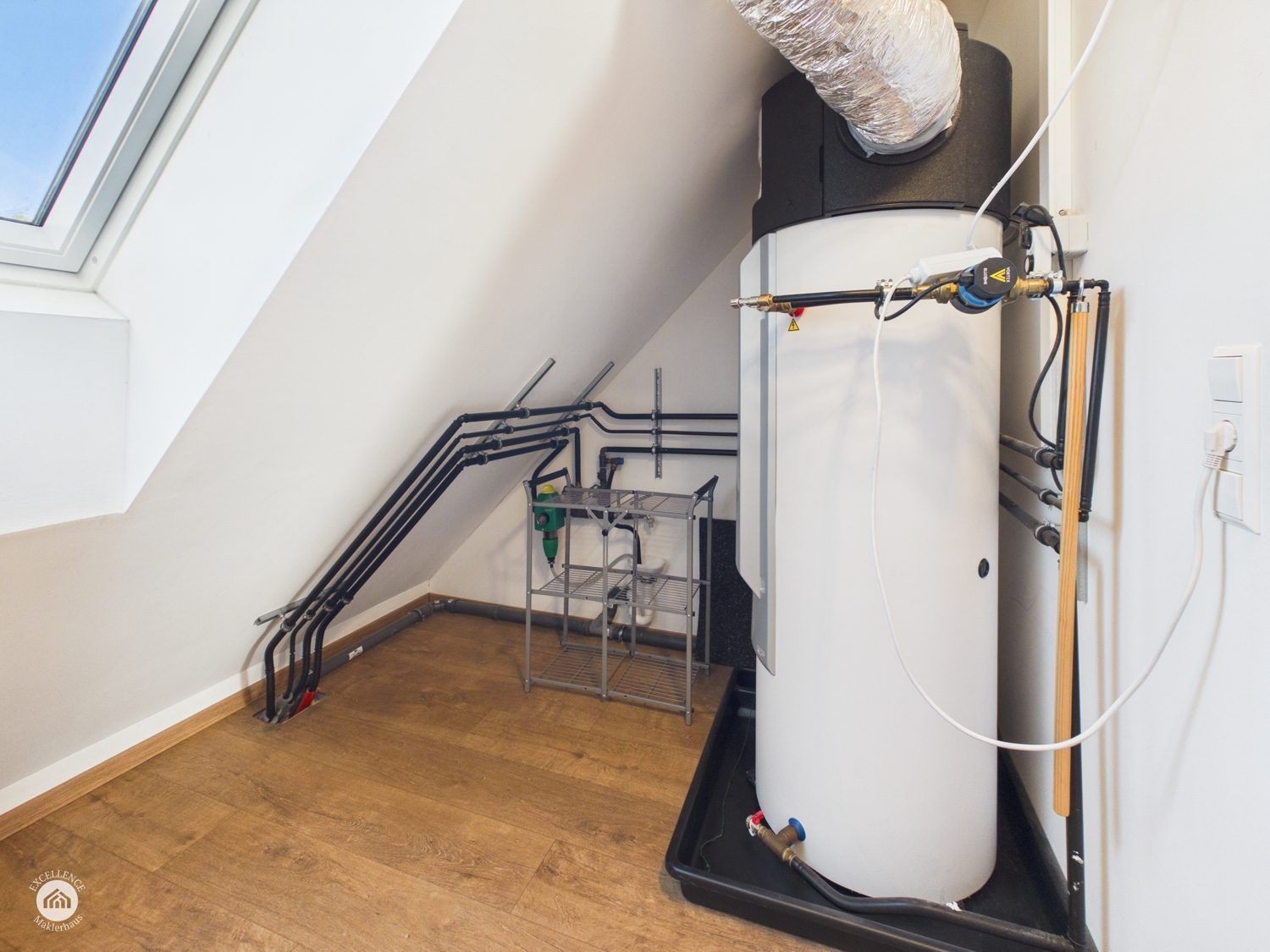 Immobilienangebot - Leipheim - Alle - Modernes Zuhause mit Garten – 5 Zimmer, energieeffizient und viel Platz zum Leben