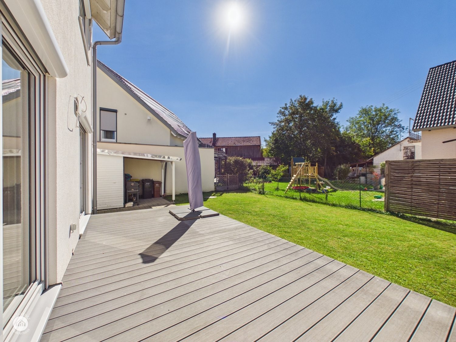 Immobilienangebot - Leipheim - Alle - Modernes Zuhause mit Garten – 5 Zimmer, energieeffizient und viel Platz zum Leben