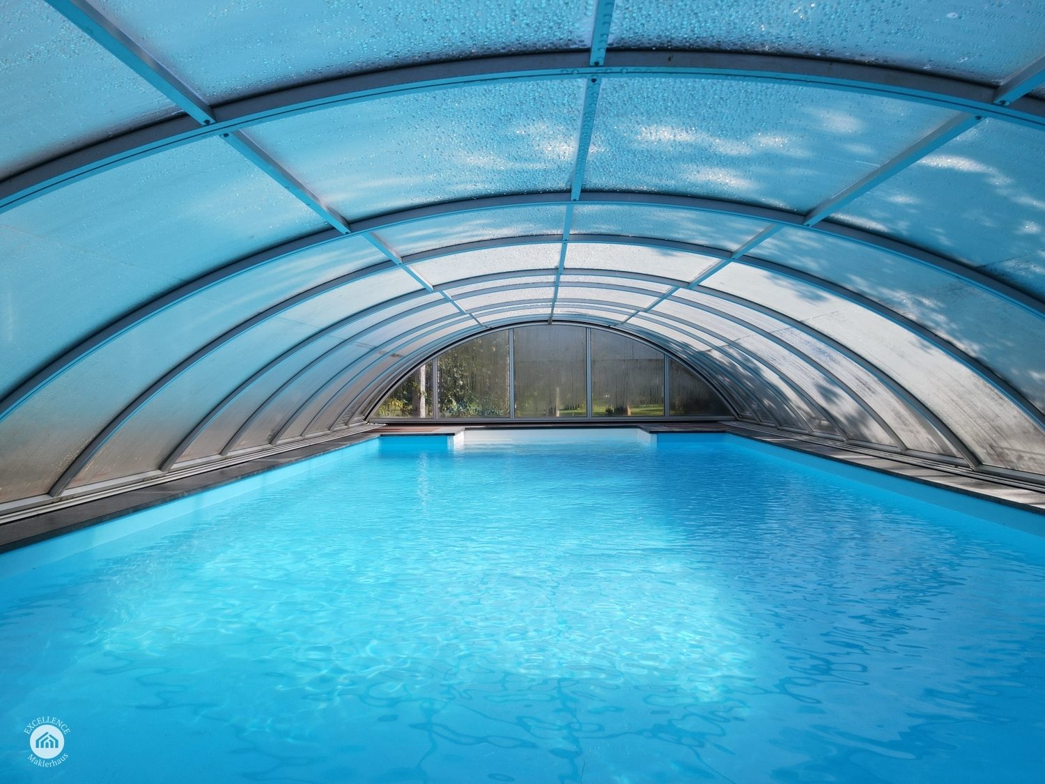 Immobilienangebot - Günzburg / Wasserburg - Alle - FAMILIENPARADIES mit Pool, Pavillon und 1.678 m² Grundstück