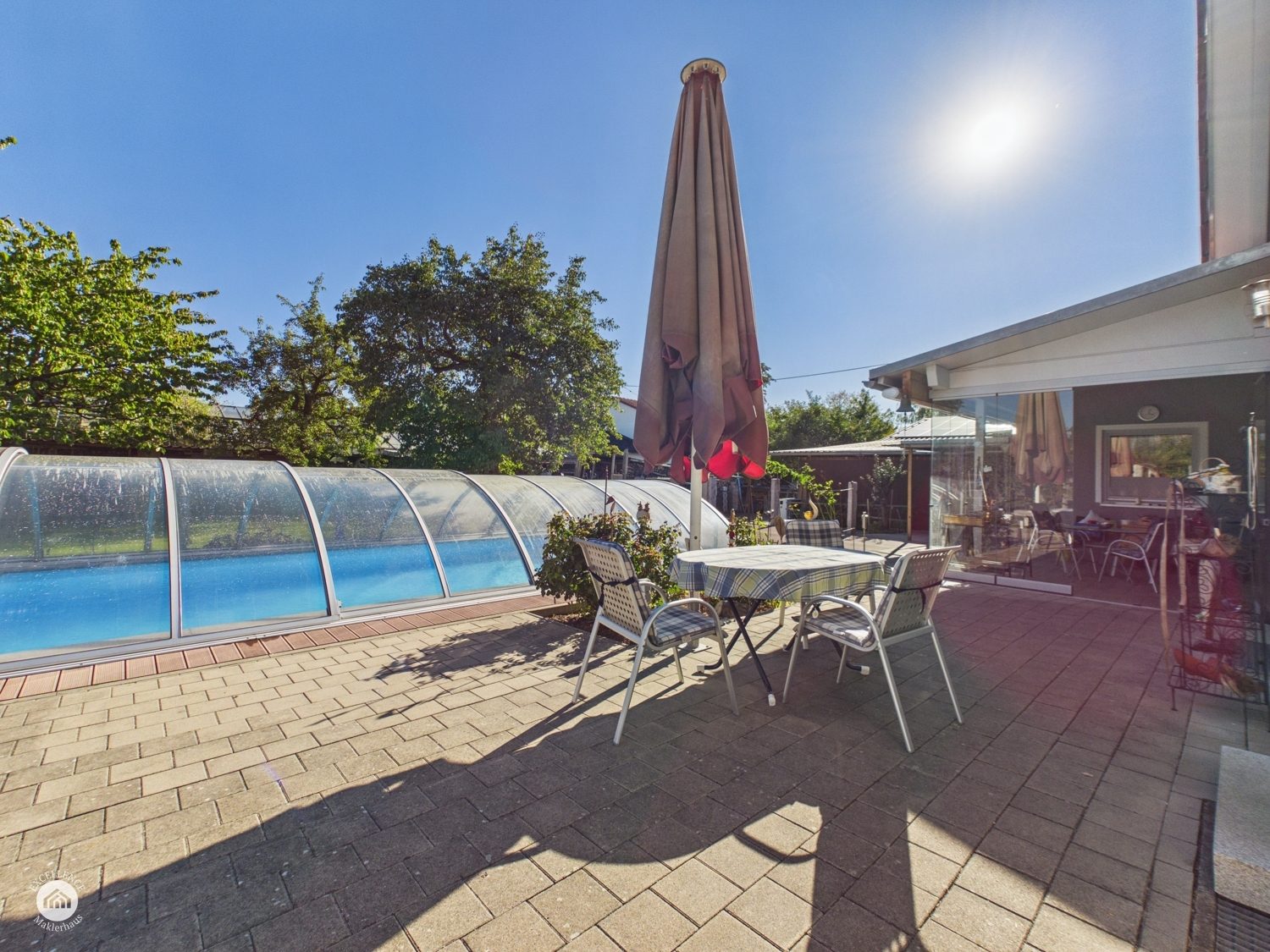 Immobilienangebot - Günzburg / Wasserburg - Alle - FAMILIENPARADIES mit Pool, Pavillon und 1.678 m² Grundstück