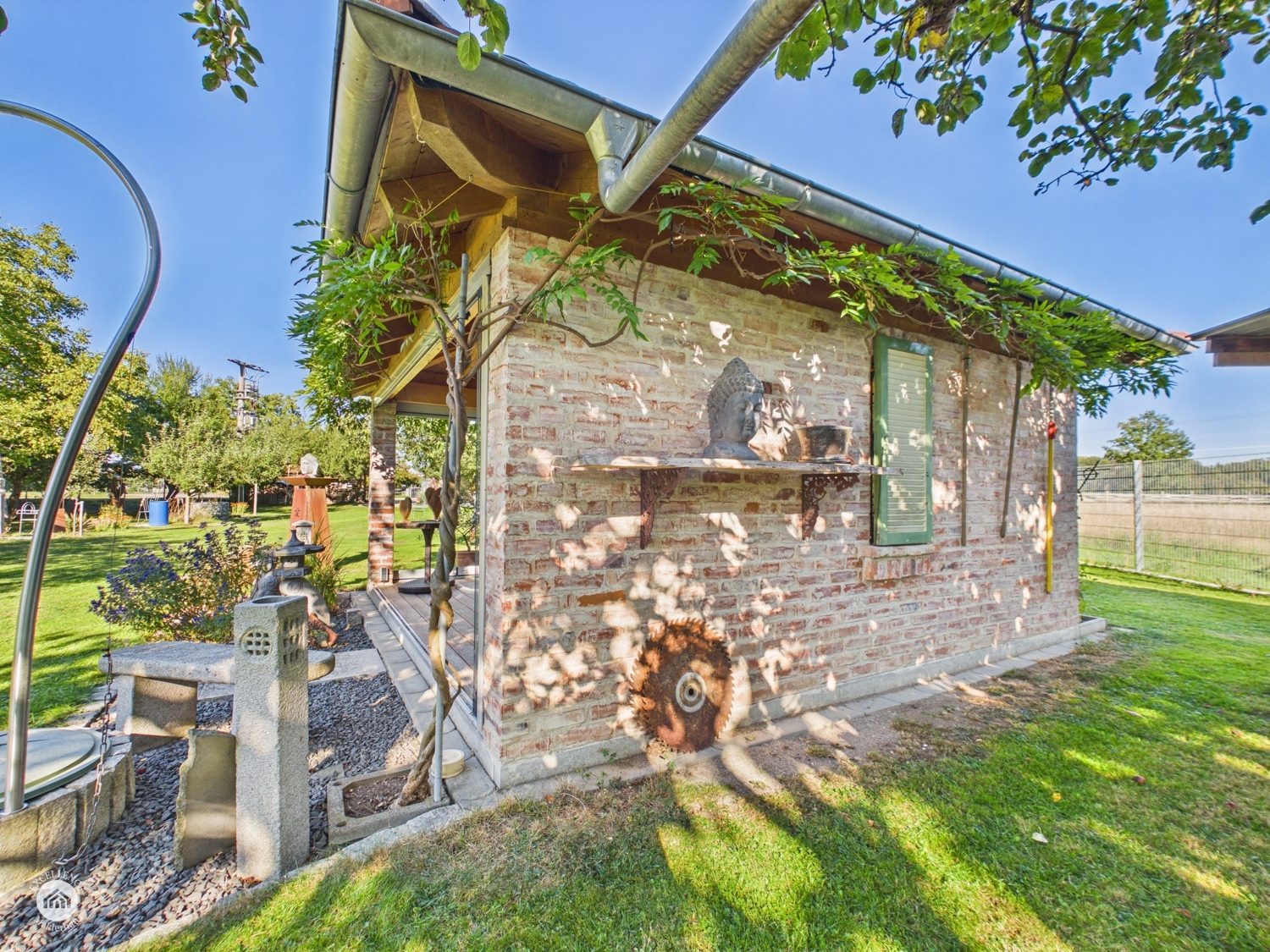 Immobilienangebot - Günzburg / Wasserburg - Alle - FAMILIENPARADIES mit Pool, Pavillon und 1.678 m² Grundstück