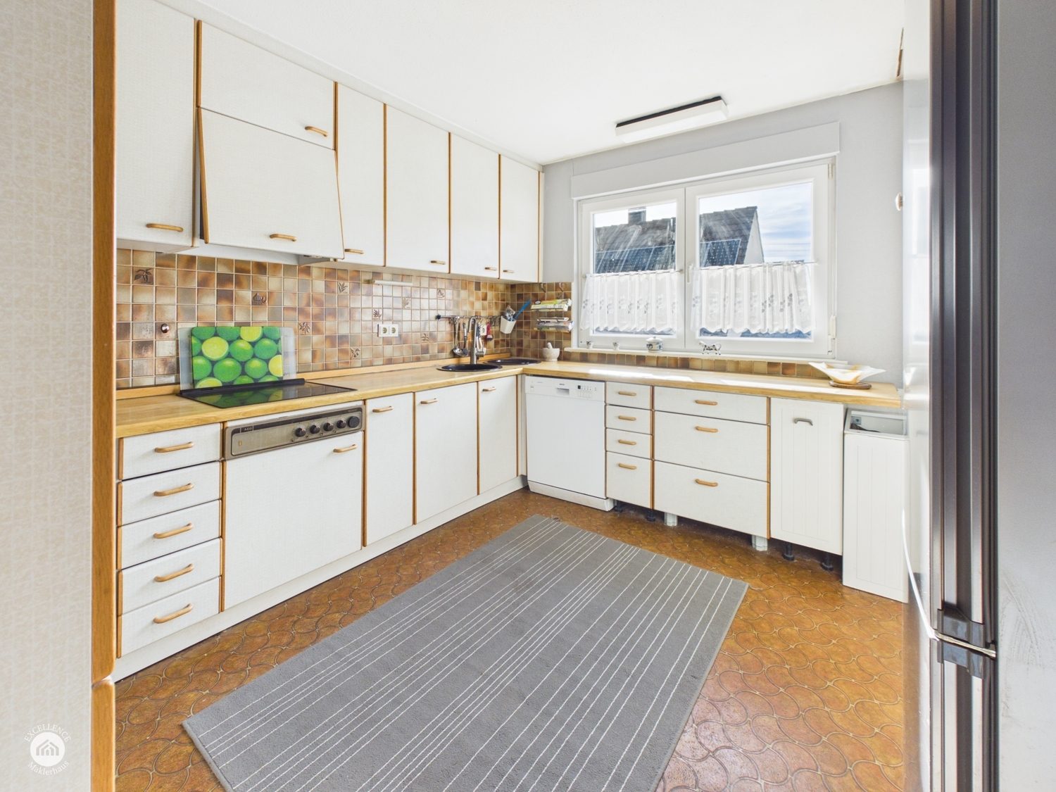 Immobilienangebot - Rettenbach - Alle - EIN HAUS - VIELE MÖGLICHKEITEN - mit 780 m² Grundstück
