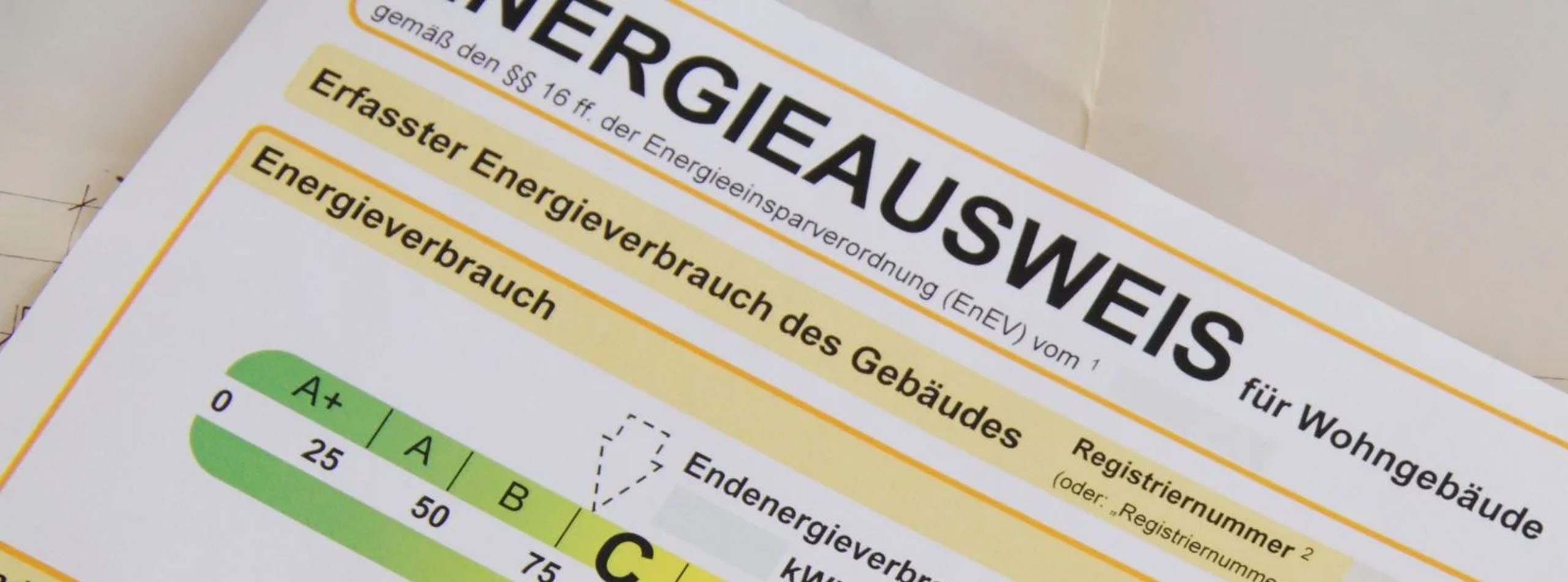 MaklerWerft - Google Ads für Immobilienangebote: Müssen Energieeffizienzangaben in der Anzeige stehen?
