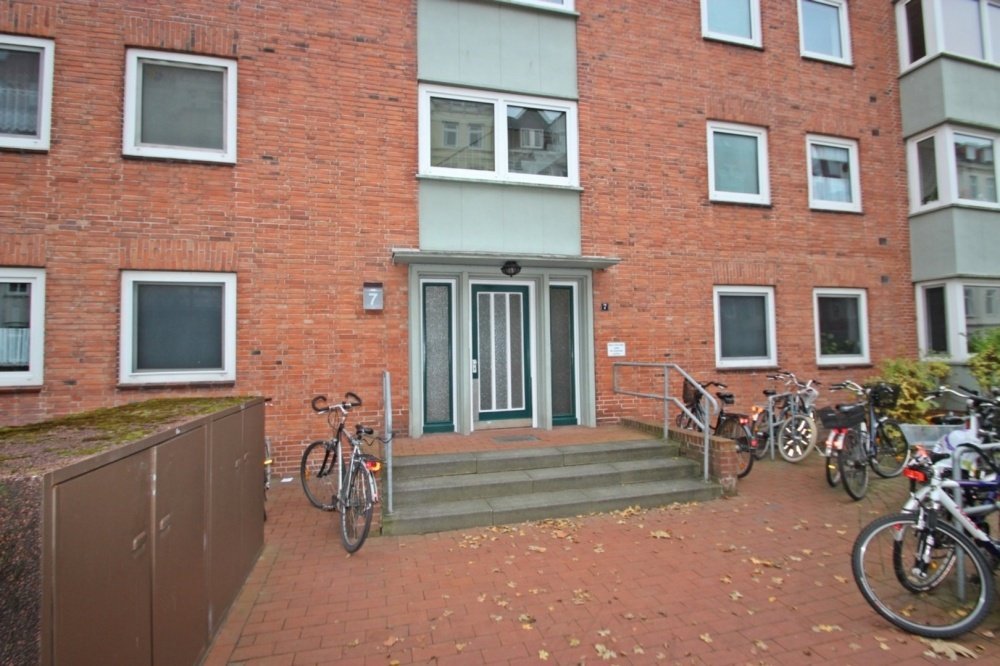 Immobilienangebot - Kiel - Alle - Schöne 1-Zimmer Wohnung am Schrevenpark