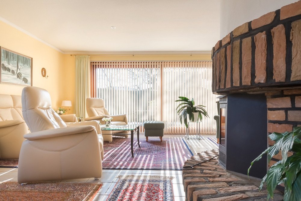 Immobilienangebot - Eutin - Alle - Gepflegtes Haus mit  Nebengebäude in ruhiger Seitenstraße