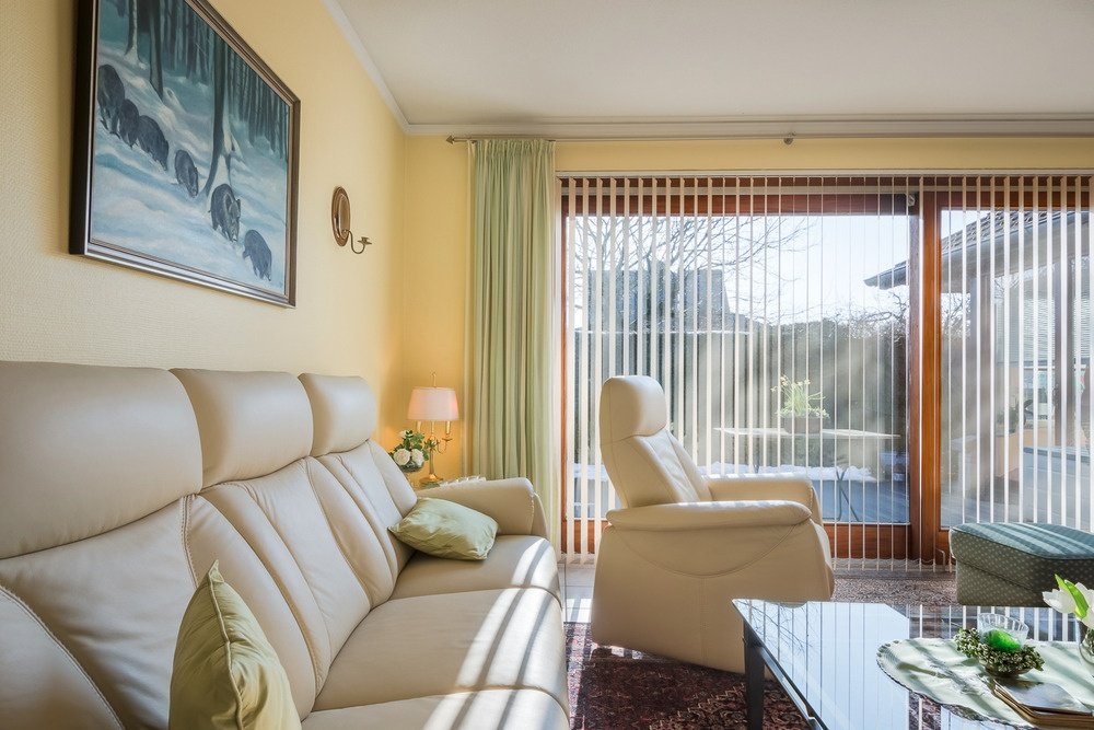 Immobilienangebot - Eutin - Alle - Gepflegtes Haus mit  Nebengebäude in ruhiger Seitenstraße