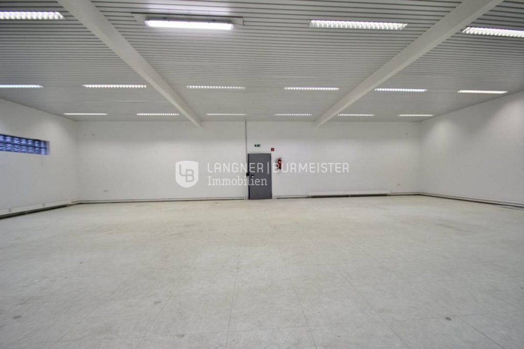 Immobilienangebot - Malente - Alle - VERMIETET: Gewerbefläche / Lagerfläche im Herzen von Malente